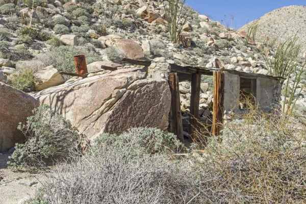 Rockhouse Canyon Road