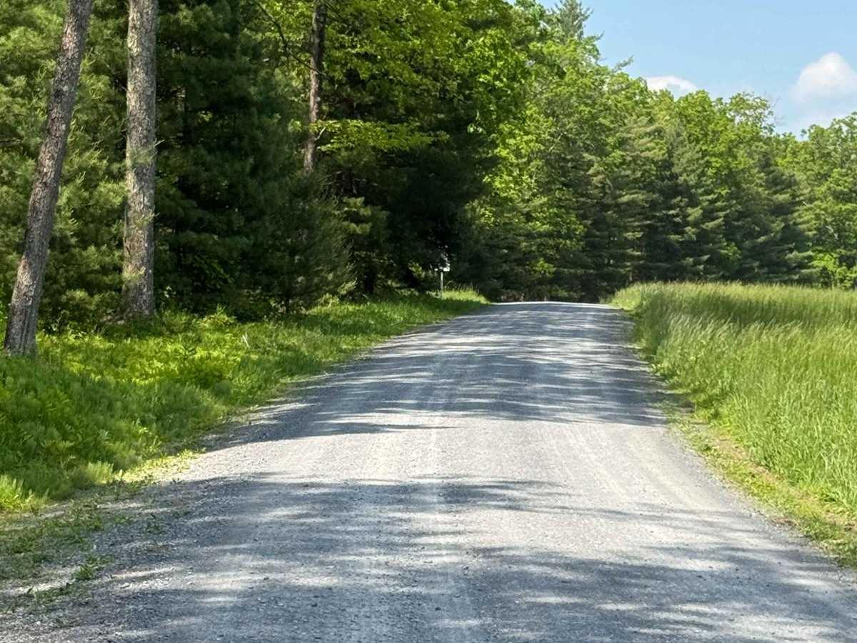Dry Run Road photo 3
